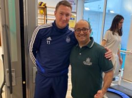 Футболист БАТЭ и сборной Белоруссии Антон Сарока проходит курс физиотерапии